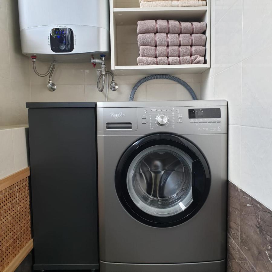 Apartamenti Danna Ledmane Exterior foto